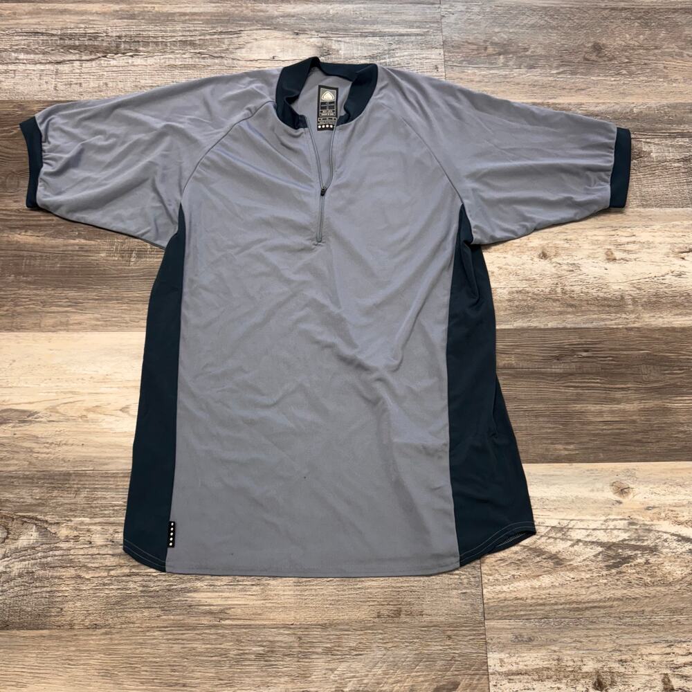 Nike ACG Gray Colorblock Men M Base Layer 1/4 Zip Performance Shirt Short Sleeve